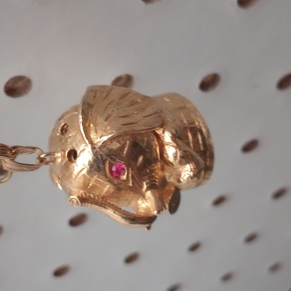 Elephant Locket With Chain - Picture 2 of 6